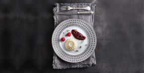 Panna cotta mit Himbeerkaramell - cs