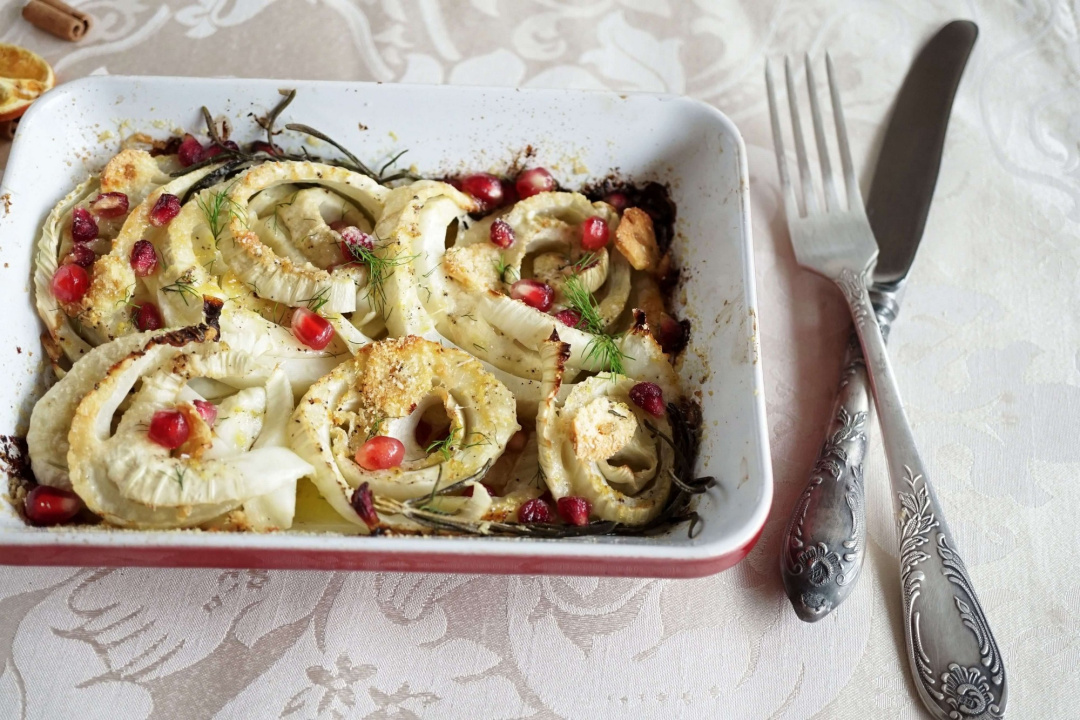 Fenchel aus dem Ofen mit Parmesanspäne und Pödör Bio Chiaöl - cs