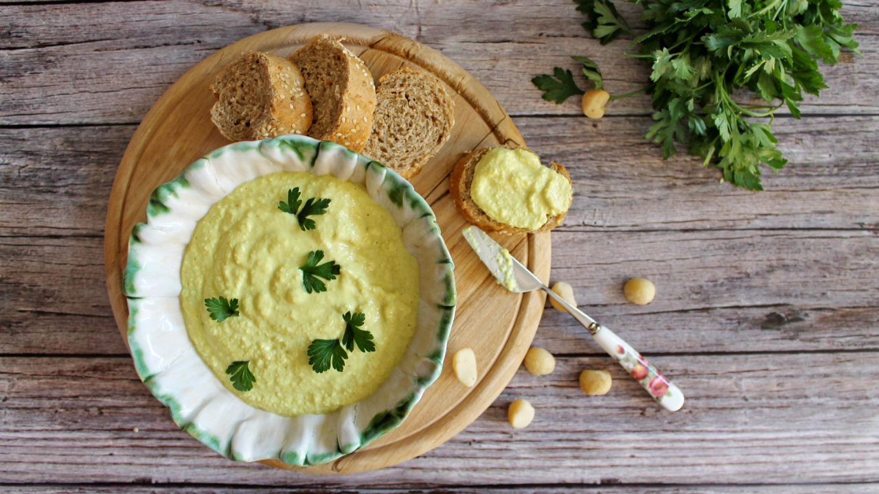 Macadamianuss-Creme mit Curry - cs