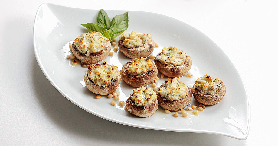 Champignons mit Ricotta, Pesto und Pödör Pinienkernöl - cs