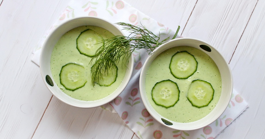 Kalte Gurkensuppe mit Mohnöl - cs