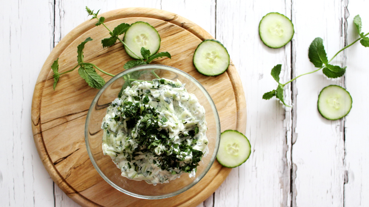 Raita mit Gurken - cs