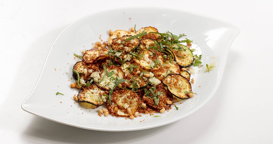 Zucchini-Minz-Salat mit Pödör Zweigelt Traubenkernöl und Pödör Quittenessig - cs