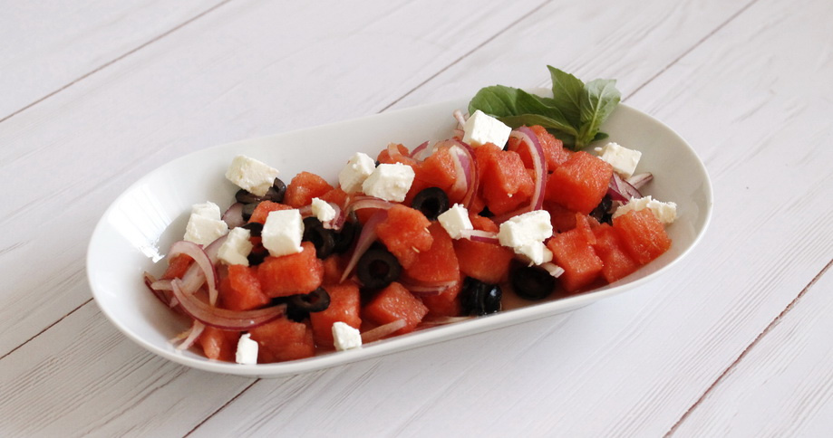 Melonensalat mit Traubenkernöl und Feta - cs