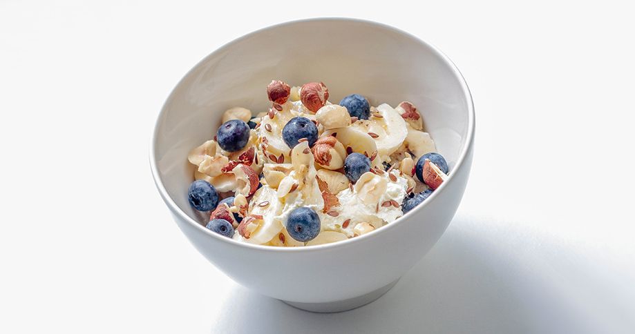 Müsli mit Pödör Bio Leinöl, Heidelbeeren und Banane - cs