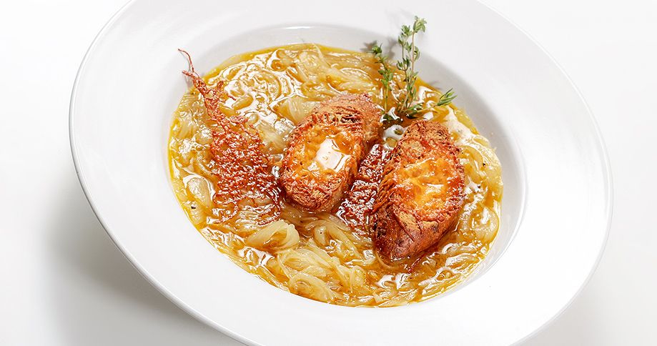 Zwiebelsuppe mit Pödör Rapsöl, Pödör Bieressig und Pödör Walnussöl - cs