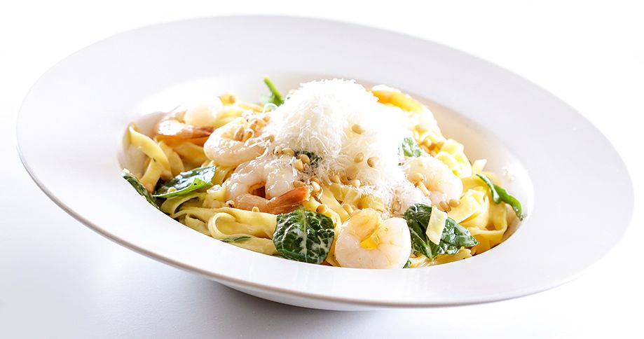 Carbonara mit Pödör Pinienkernöl und Garnelen - cs