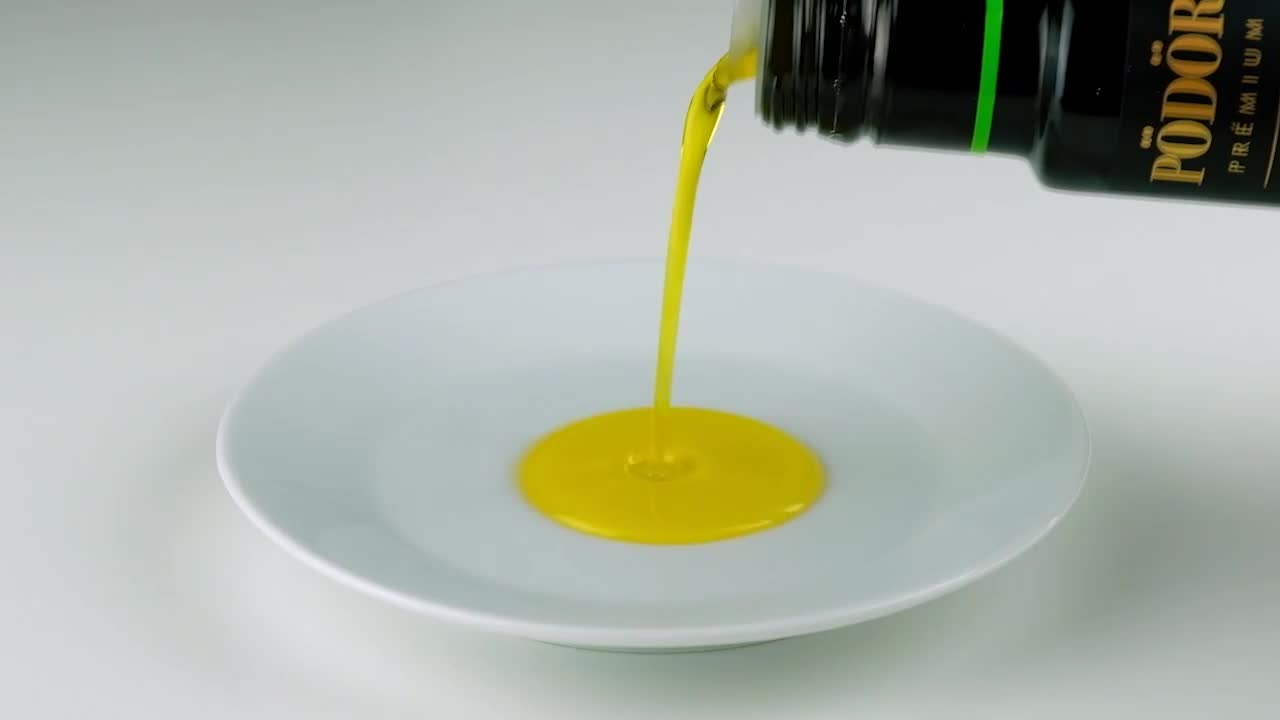 Lněný olej za studena lisovaný