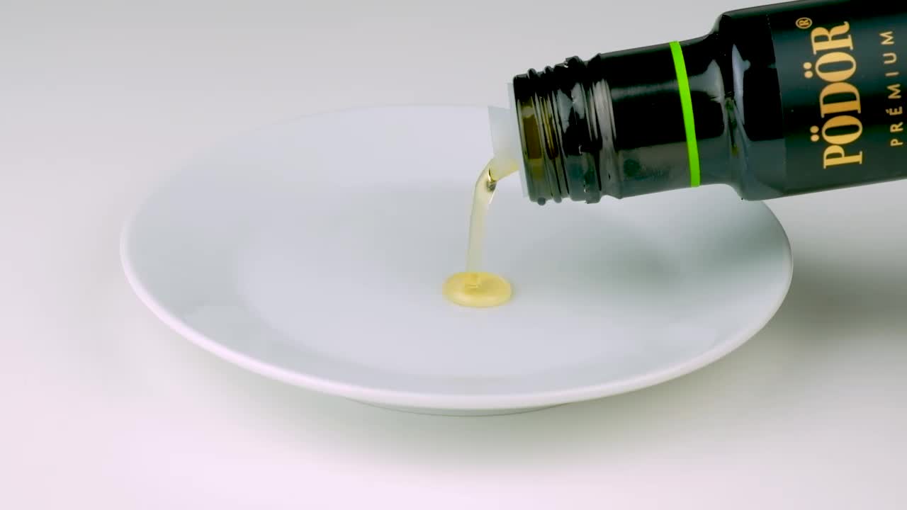 Bio Olej z makadamových ořechů za studena lisovaný